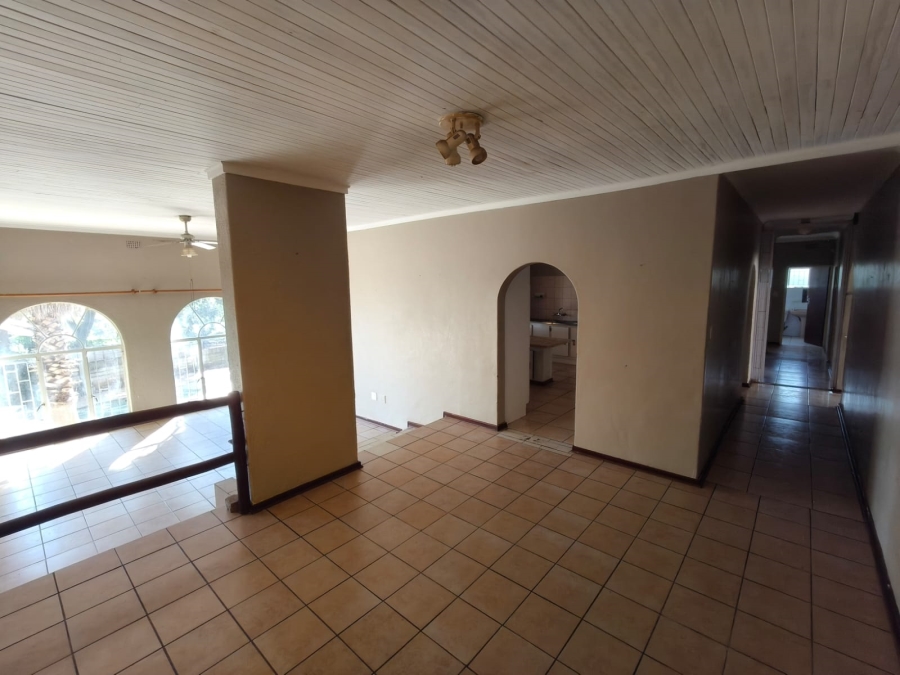 To Let 3 Bedroom Property for Rent in Safari Gardens North West